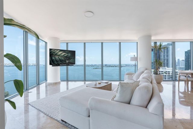601 NE 36th Street 3112, Miami, FL 33137