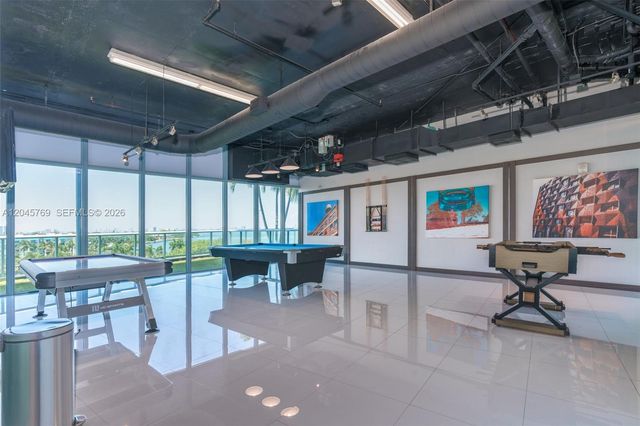 601 NE 36th Street 3112, Miami, FL 33137