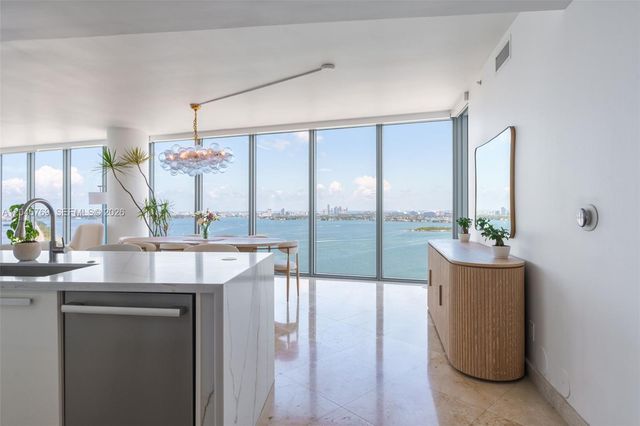 601 NE 36th Street 3112, Miami, FL 33137