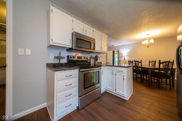 7232 Snider Court, Indianapolis, IN 46221
