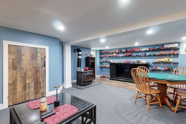 135 Lowell Rd, Pepperell, MA 01463