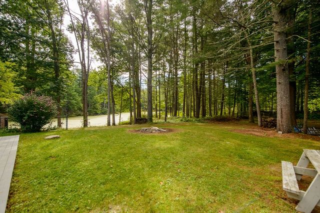 135 Lowell Rd, Pepperell, MA 01463