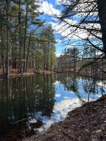 135 Lowell Rd, Pepperell, MA 01463