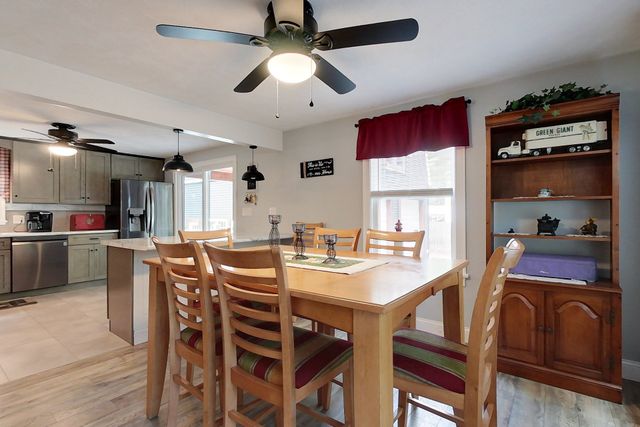 135 Lowell Rd, Pepperell, MA 01463