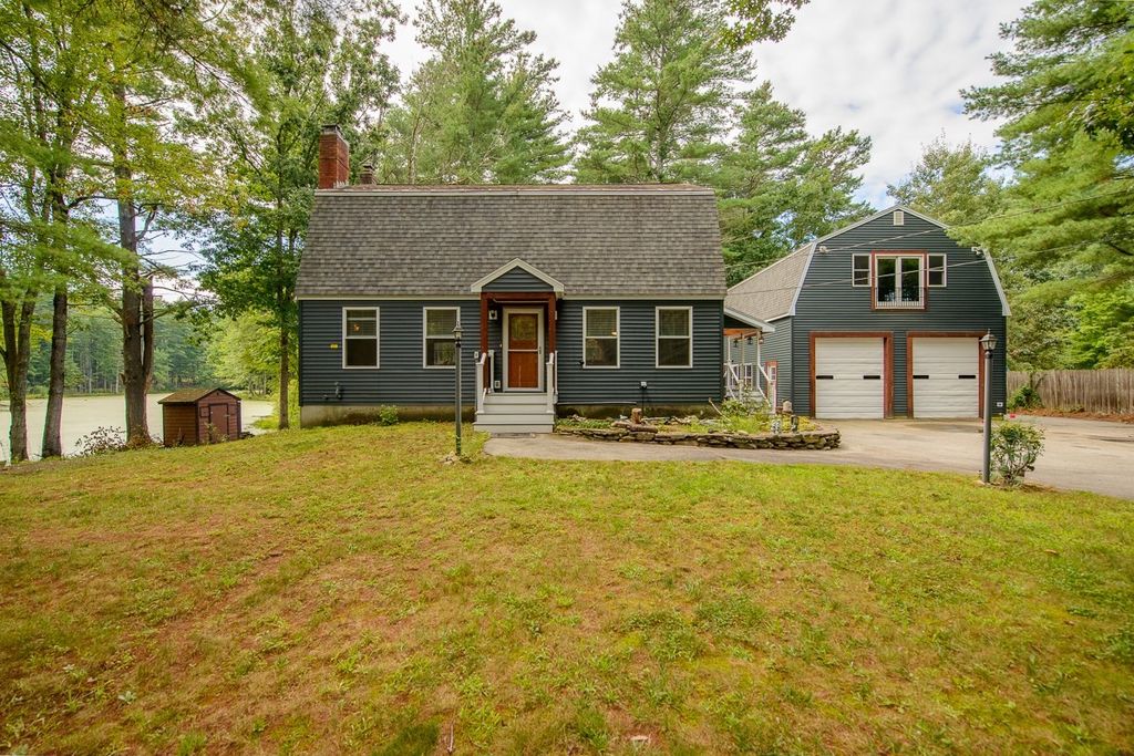 135 Lowell Rd, Pepperell, MA 01463