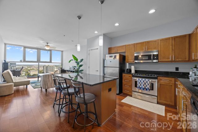 333 W Trade Street 2603, Charlotte, NC 28202