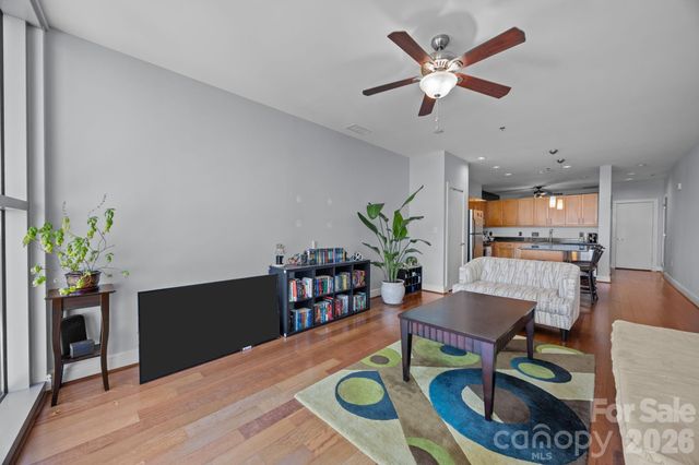 333 W Trade Street 2603, Charlotte, NC 28202