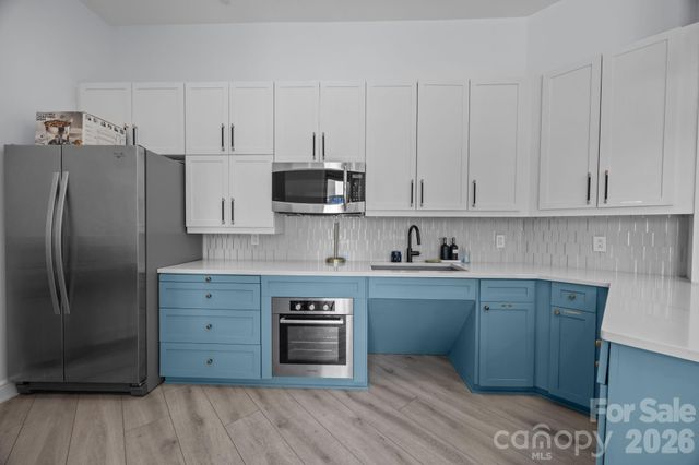 333 W Trade Street 2603, Charlotte, NC 28202