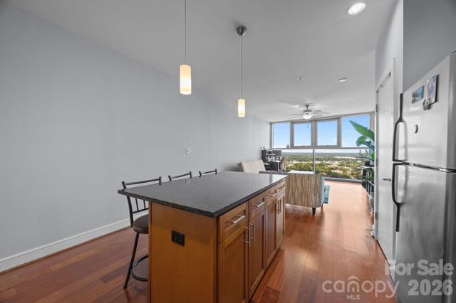 333 W Trade Street 2603, Charlotte, NC 28202