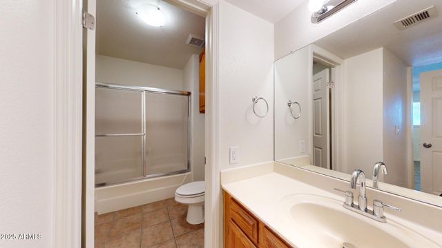 1645 W BASELINE Road 2050, Mesa, AZ 85202