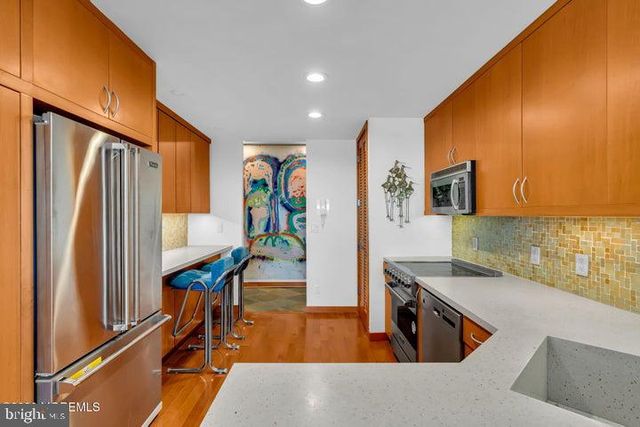 55 OCEAN AVE. #PH A, Monmouth Beach, NJ 07750