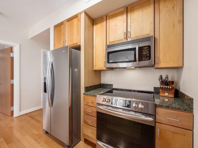 196 S Grant Avenue, 303, Columbus, OH 43215