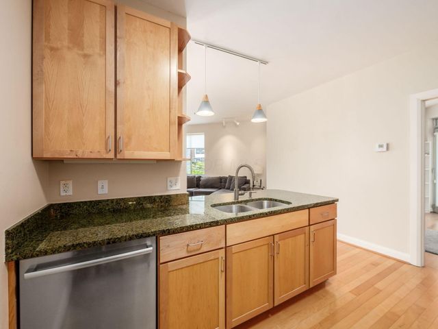 196 S Grant Avenue, 303, Columbus, OH 43215