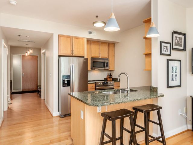196 S Grant Avenue, 303, Columbus, OH 43215