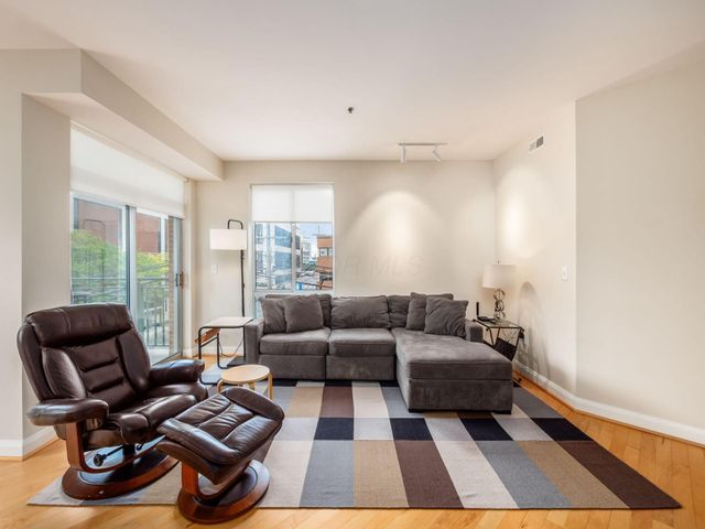 196 S Grant Avenue, 303, Columbus, OH 43215
