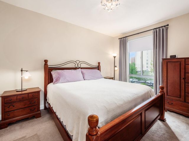 196 S Grant Avenue, 303, Columbus, OH 43215