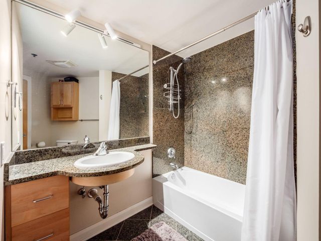 196 S Grant Avenue, 303, Columbus, OH 43215