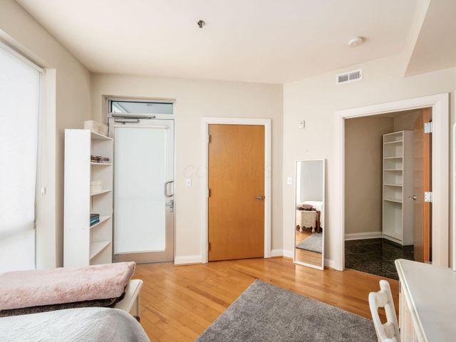 196 S Grant Avenue, 303, Columbus, OH 43215