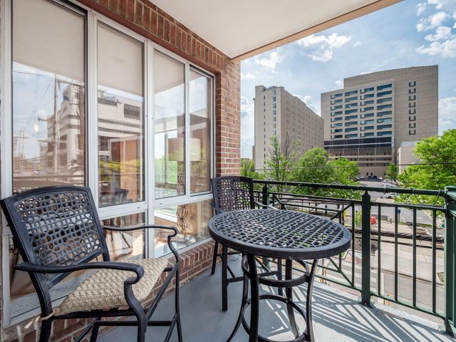 196 S Grant Avenue, 303, Columbus, OH 43215