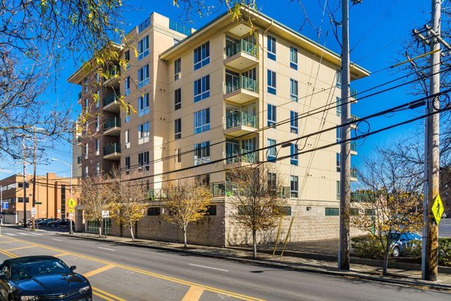 196 S Grant Avenue, 303, Columbus, OH 43215