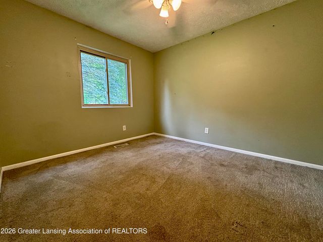 2916 Viking Street, Lansing, MI 48911