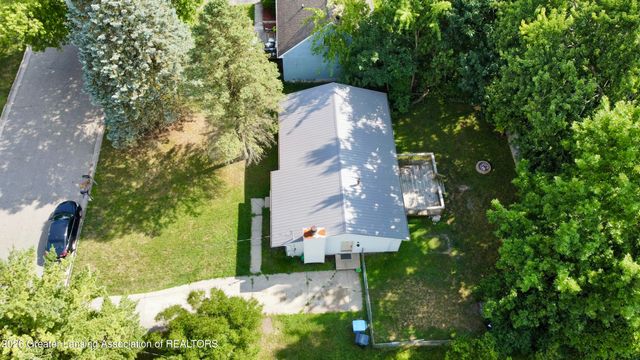 2916 Viking Street, Lansing, MI 48911