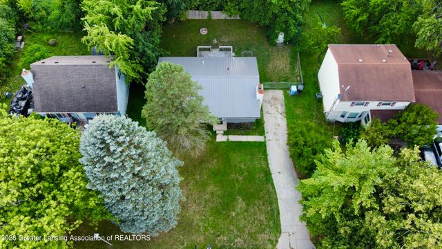 2916 Viking Street, Lansing, MI 48911