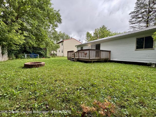 2916 Viking Street, Lansing, MI 48911