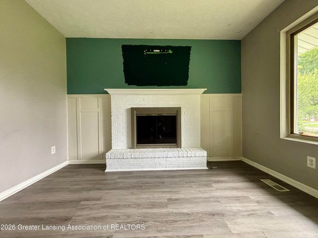2916 Viking Street, Lansing, MI 48911
