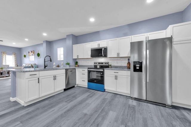 172 E Woodrow Avenue, Columbus, OH 43207