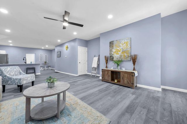 172 E Woodrow Avenue, Columbus, OH 43207