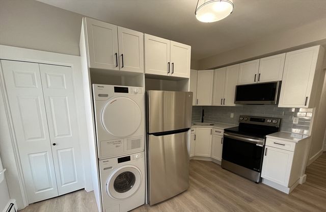 17 M Street, Boston, MA 02127