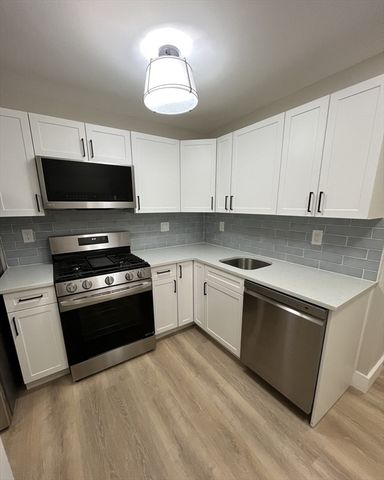 17 M Street, Boston, MA 02127