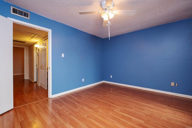 5 Hampshire Circle, Little Rock, AR 72212