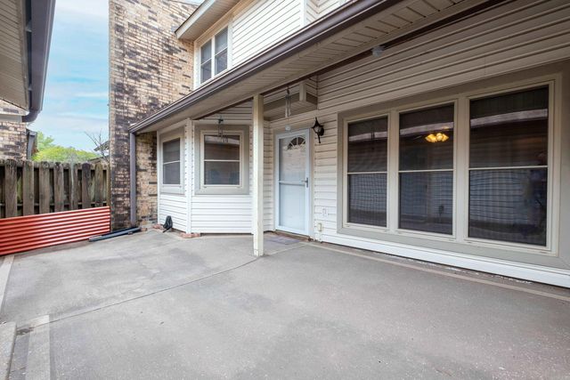 5 Hampshire Circle, Little Rock, AR 72212