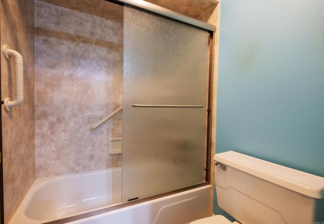 5 Hampshire Circle, Little Rock, AR 72212