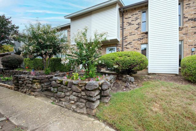 5 Hampshire Circle, Little Rock, AR 72212