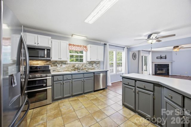 470 Westen Acres Drive, Kannapolis, NC 28081