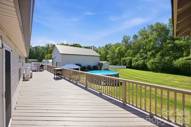 470 Westen Acres Drive, Kannapolis, NC 28081