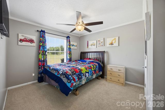 470 Westen Acres Drive, Kannapolis, NC 28081