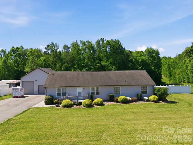 470 Westen Acres Drive, Kannapolis, NC 28081