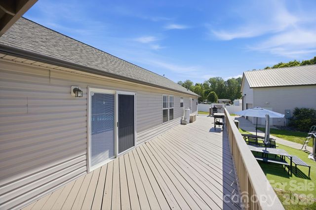 470 Westen Acres Drive, Kannapolis, NC 28081