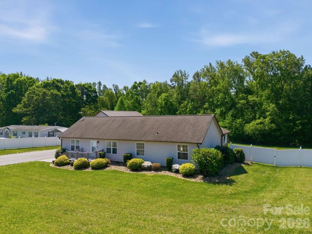 470 Westen Acres Drive, Kannapolis, NC 28081