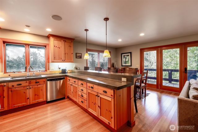 128 White Point Road, Friday Harbor, WA 98250