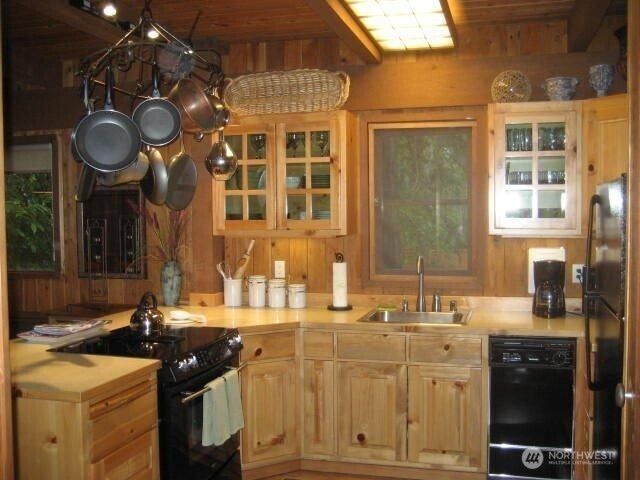 128 White Point Road, Friday Harbor, WA 98250