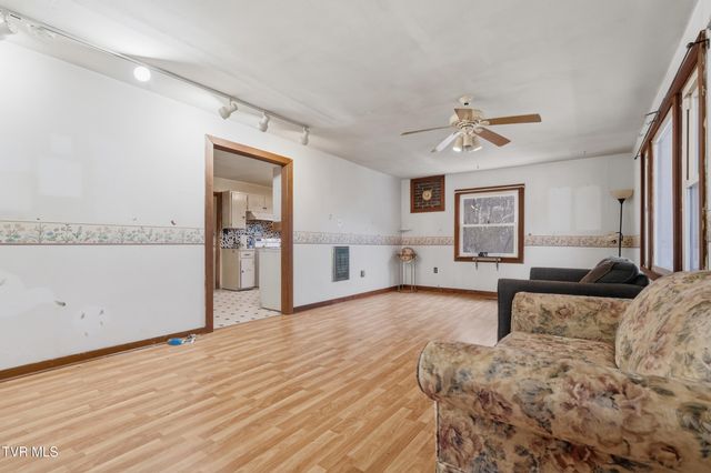 16120 Mountain Spring Road, Abingdon, VA 24210