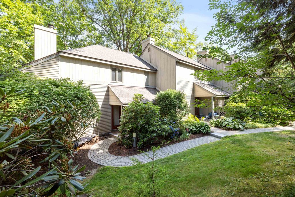 2696 Lake Shore Rd Unit 108, Gilford, NH 03249
