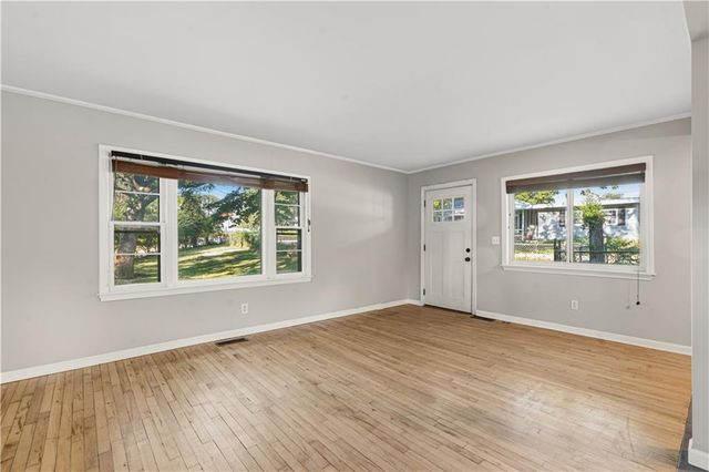 5600 Topping Avenue, Kansas City, MO 64129
