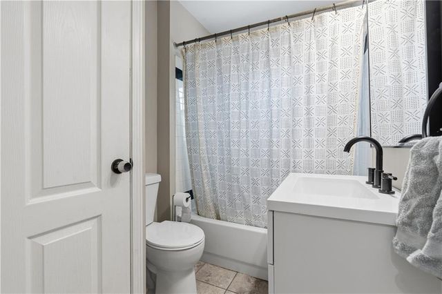 5600 Topping Avenue, Kansas City, MO 64129