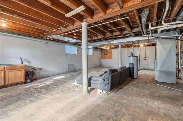 5600 Topping Avenue, Kansas City, MO 64129